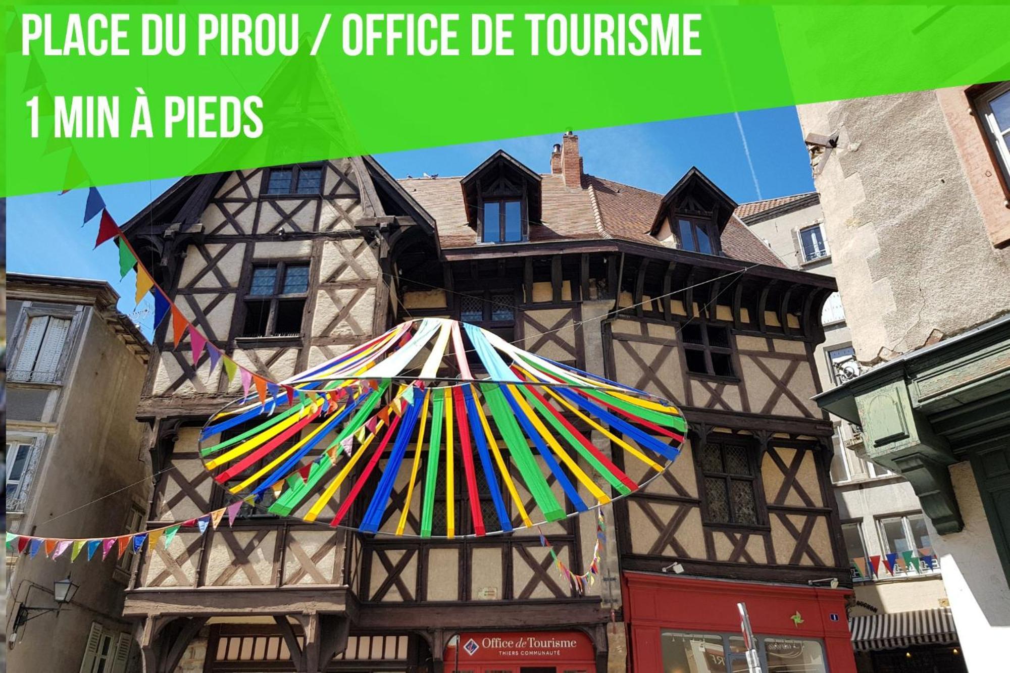 Le Petit Pirou # Cosy # Halte Auvergne Thiers Bagian luar foto